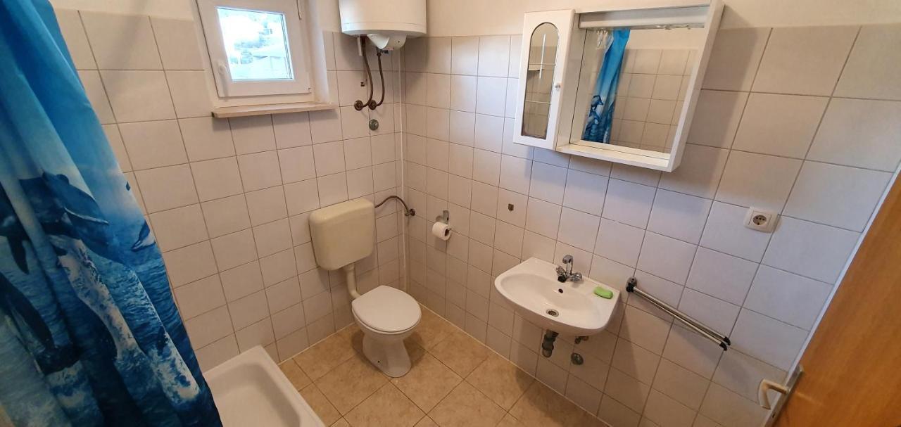 Apartments Duvnjak Omis Exterior photo