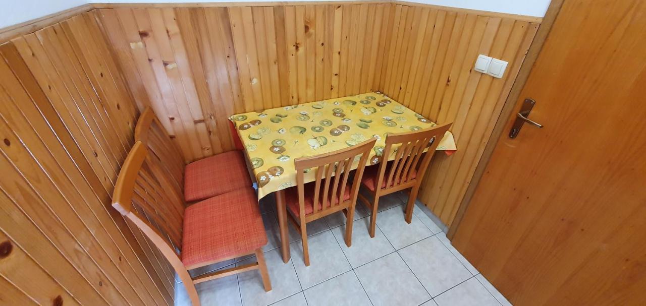 Apartments Duvnjak Omis Exterior photo