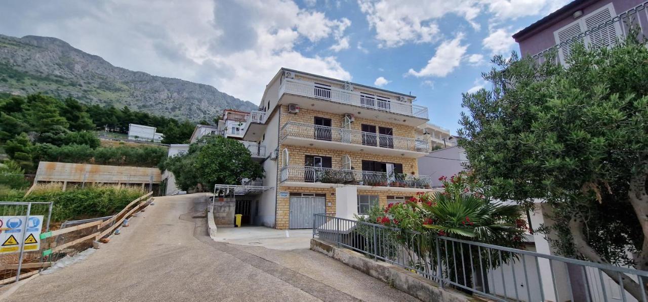 Apartments Duvnjak Omis Exterior photo
