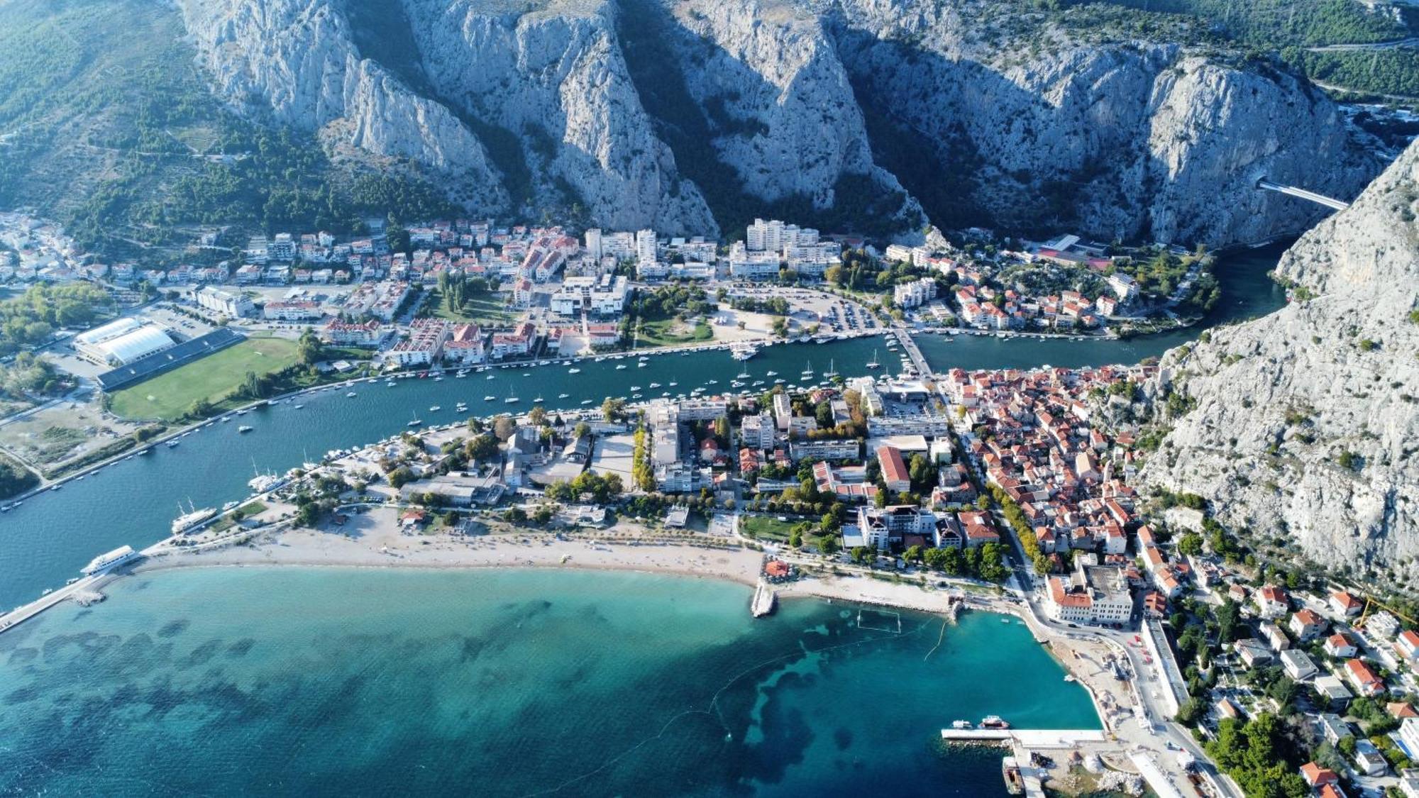 Apartments Duvnjak Omis Exterior photo